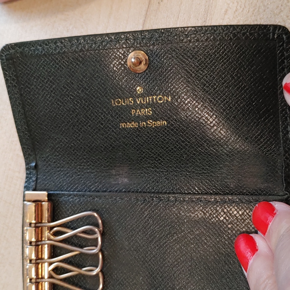 Louis Vuitton % Authentic Forest 4 Key Case - image 5